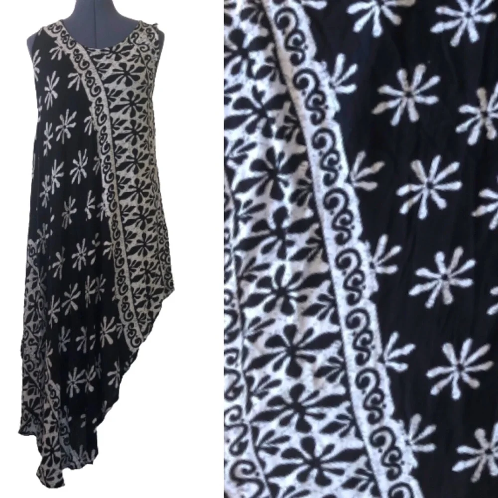 Vintage Black and White Beach Coverup Funky Pattern Maxi Dress Asymmetrical Hem - Picture 1 of 11